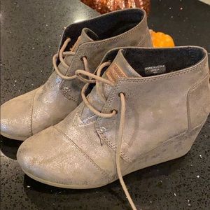 Toms booties